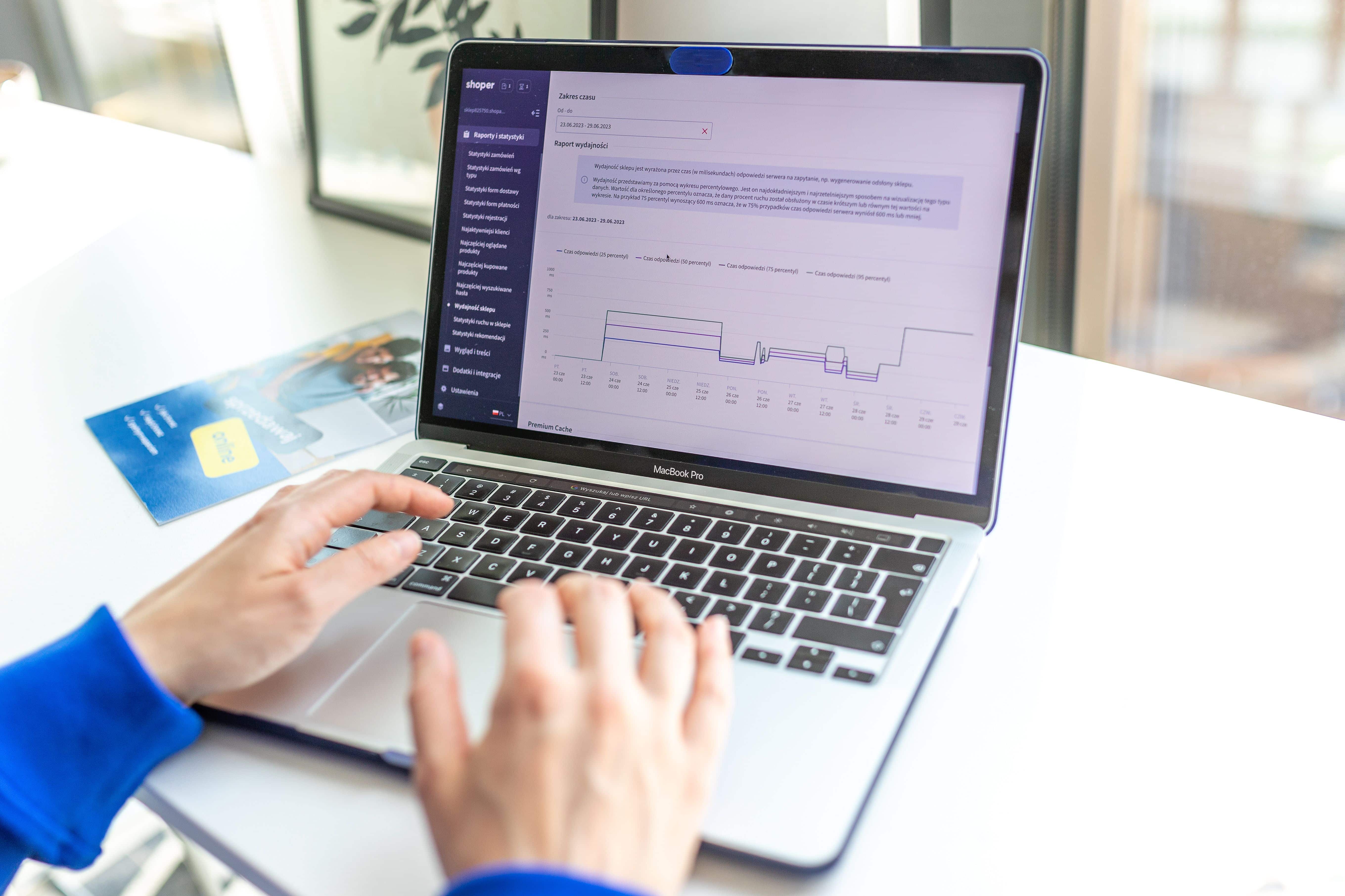 Health literacy questionnaire dashboard for wellness education